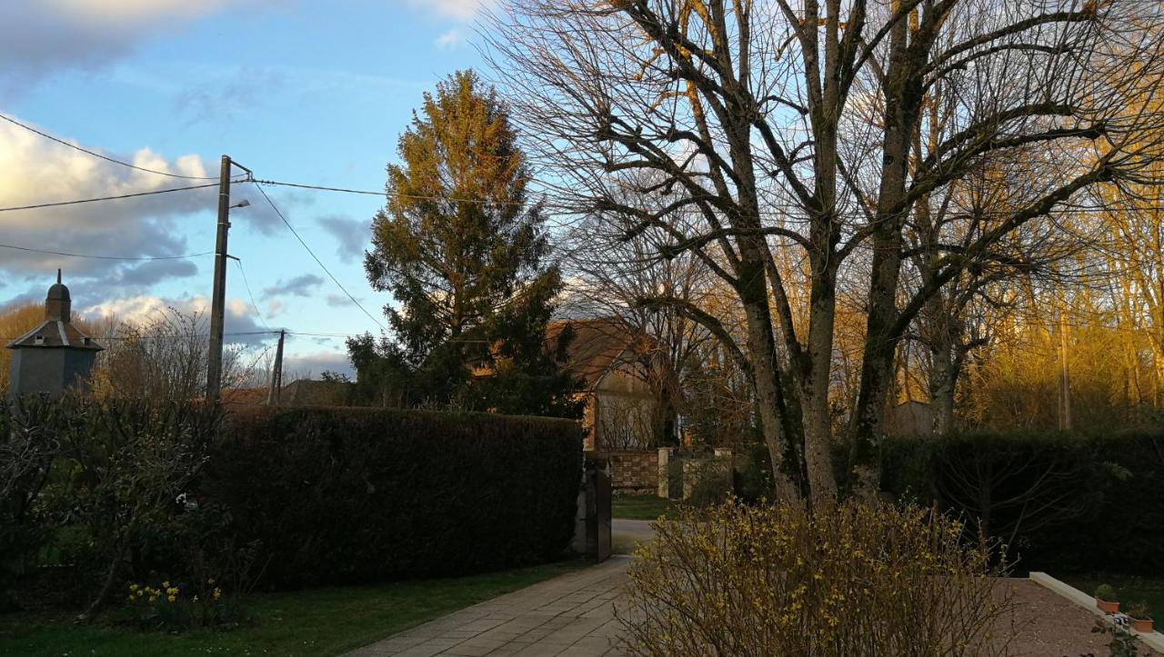 ホテル Domaine Du Carouge Lirey エクステリア 写真