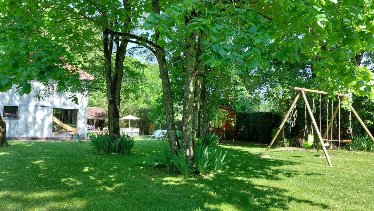 ホテル Domaine Du Carouge Lirey エクステリア 写真