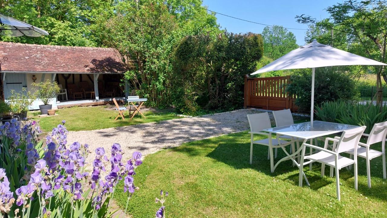 ホテル Domaine Du Carouge Lirey エクステリア 写真