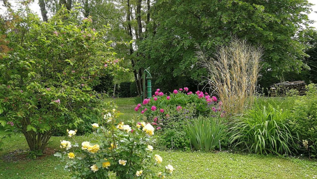 ホテル Domaine Du Carouge Lirey エクステリア 写真