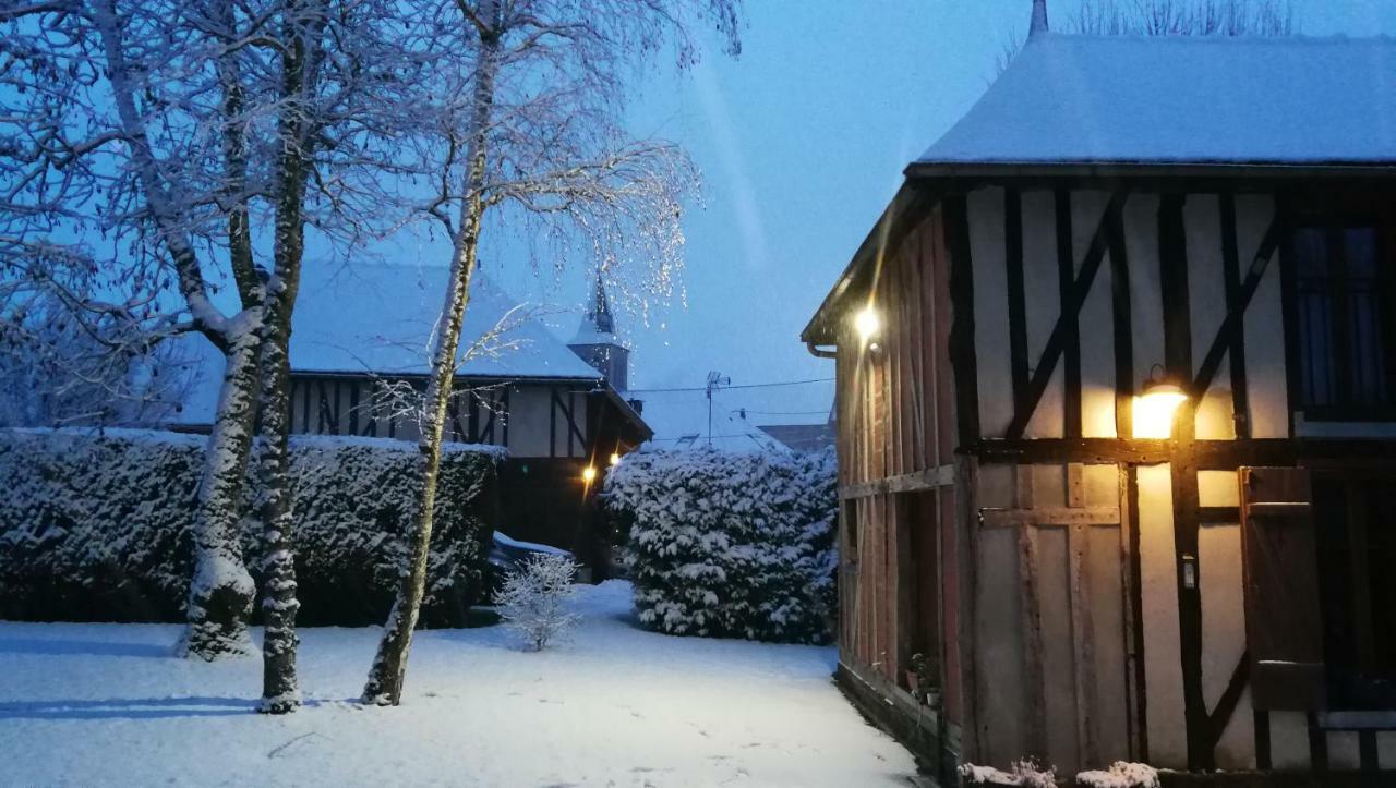 ホテル Domaine Du Carouge Lirey エクステリア 写真
